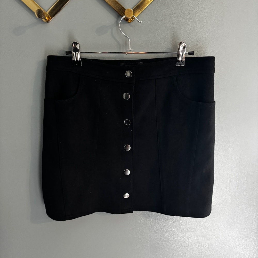EXPRESS black mini skirt with silver buttons